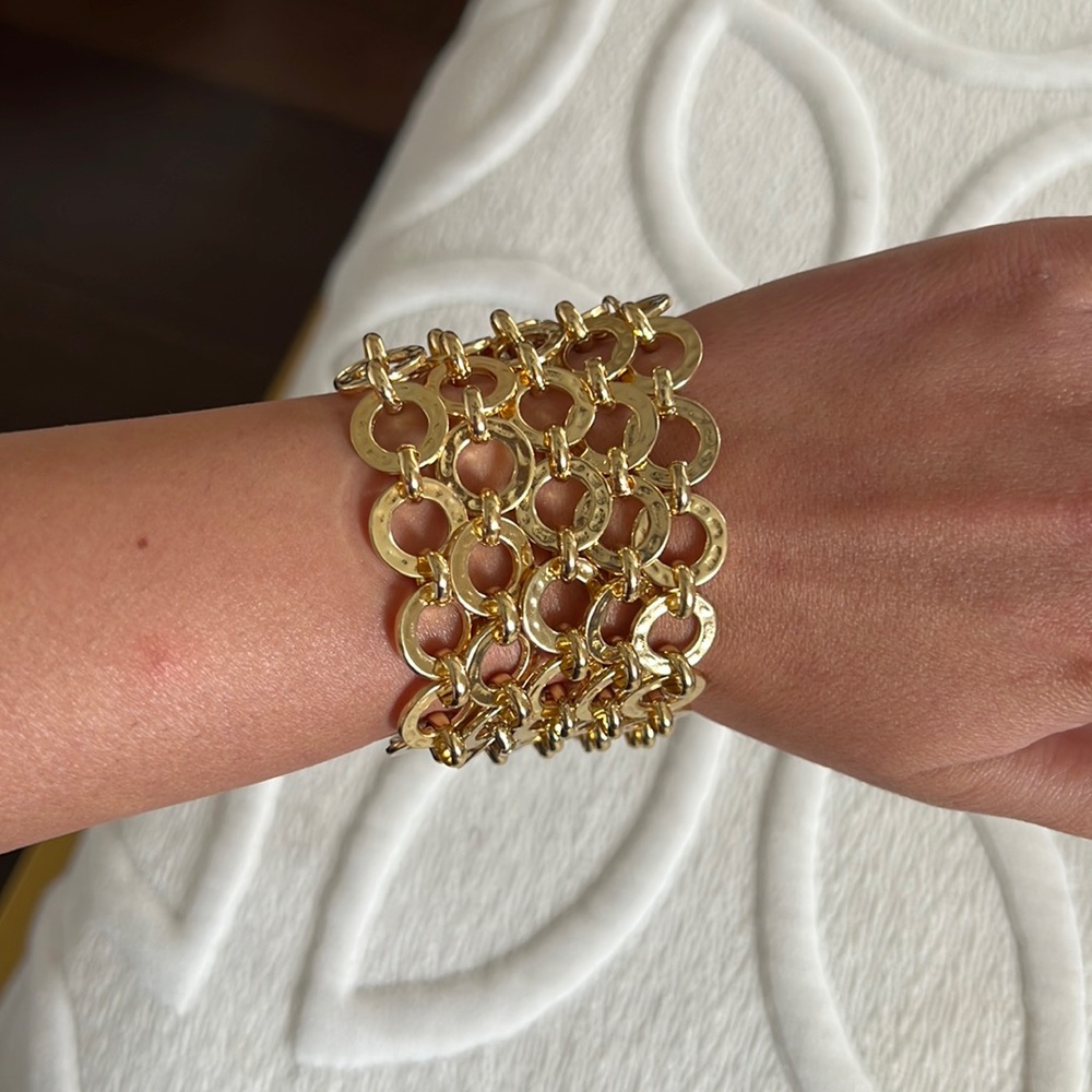 Gold bracelet